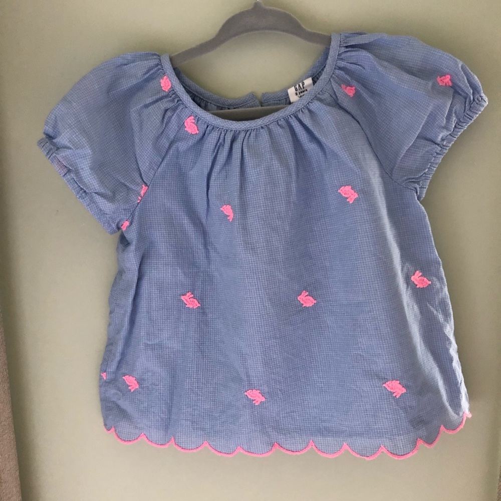 GAP toddler top